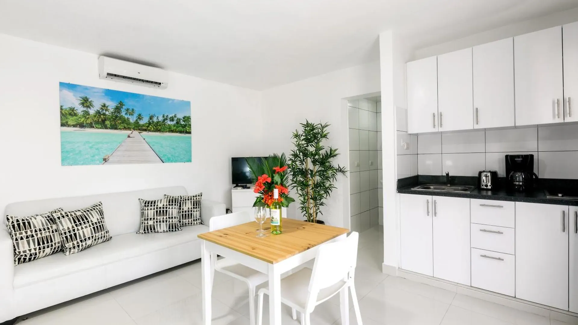 ***** Hotel Tropicana Studios Playa Los Corales Punta Cana República Dominicana